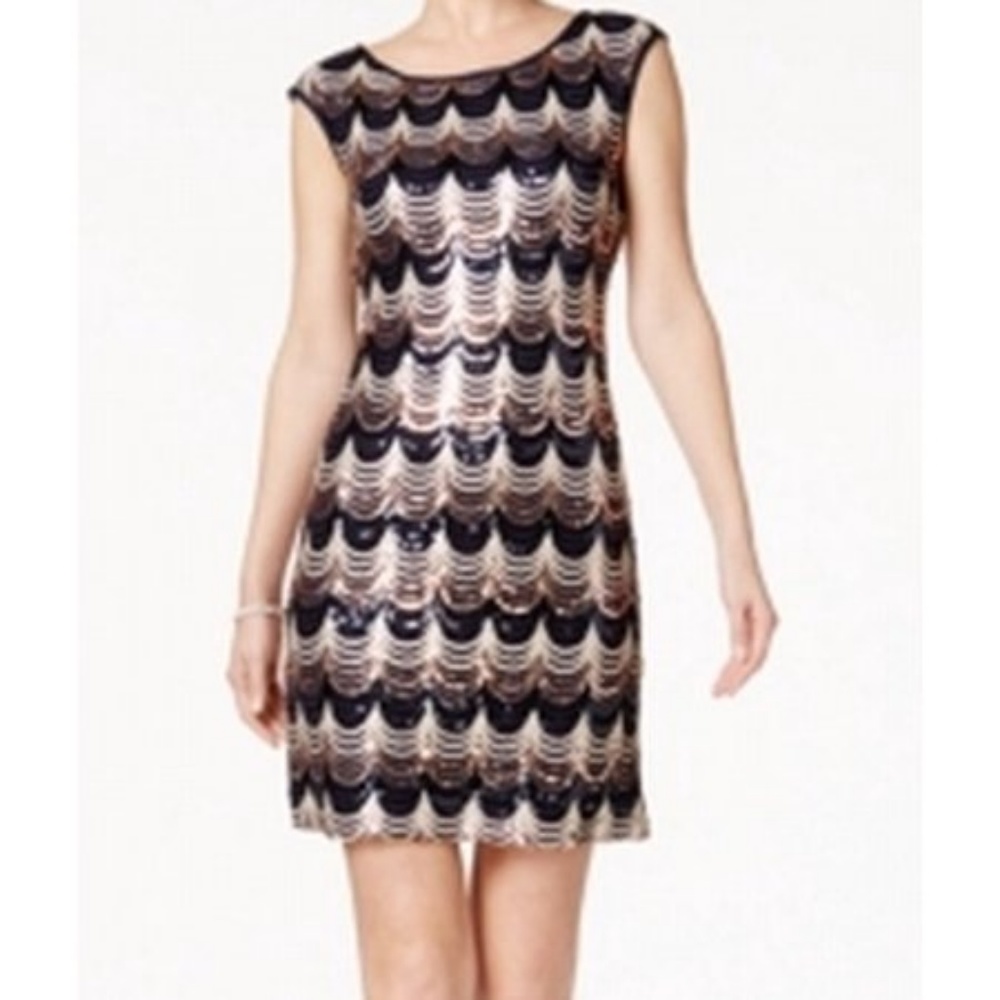 Scalloped New Years Eve Gatsby 1920s sequin dress!